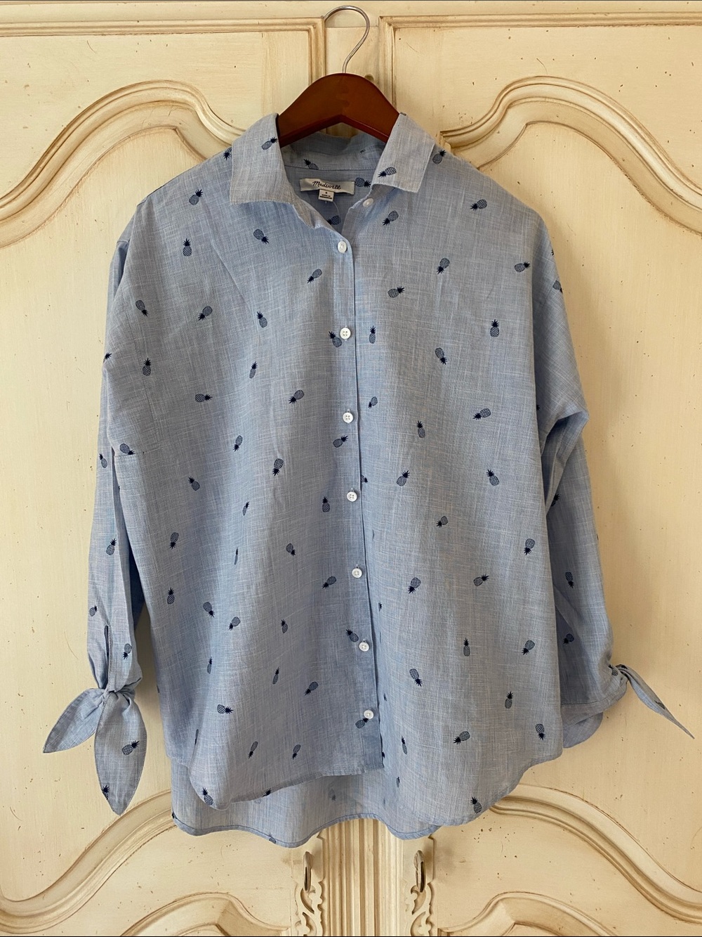Madewell Light Blue Button-Down Shirt with Navy Pineapple Motif